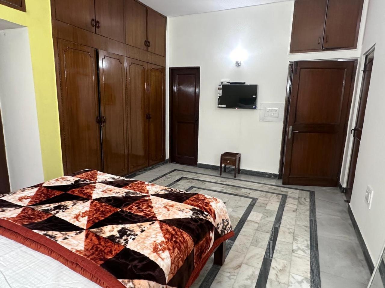 The Raveesh J42 Apartment