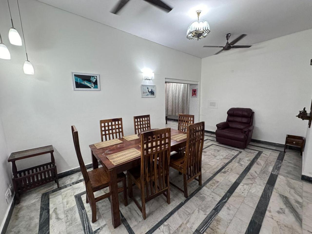 Apartment The Raveesh J42