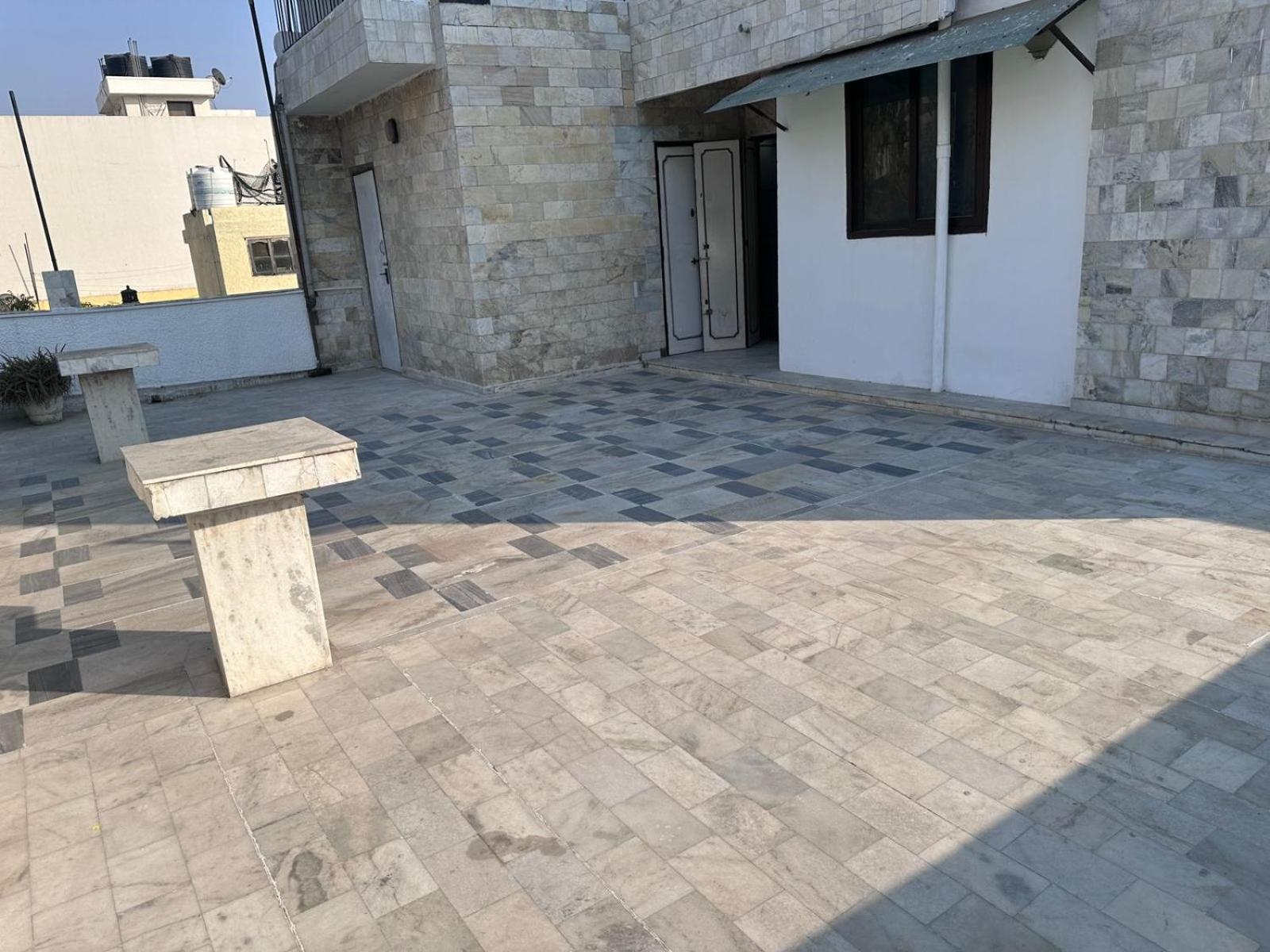 Apartment The Raveesh J42 New Delhi